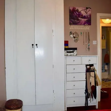 アパート Bohemian 1 Bedroom In The City Centre *